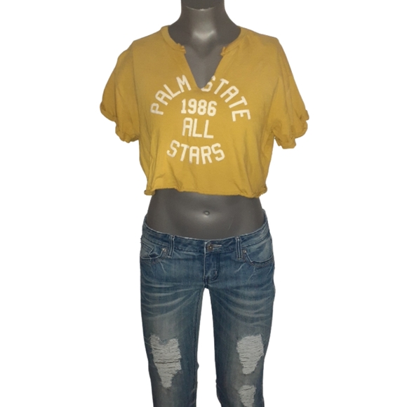 Forever 21 small crop T Shirt - Picture 2 of 4